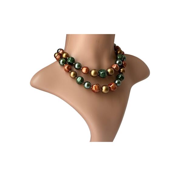Vintage 1950s 2-Strand Choker Necklace, Metallic Green Peach Gold Graduated Bead - Picture 5 of 6